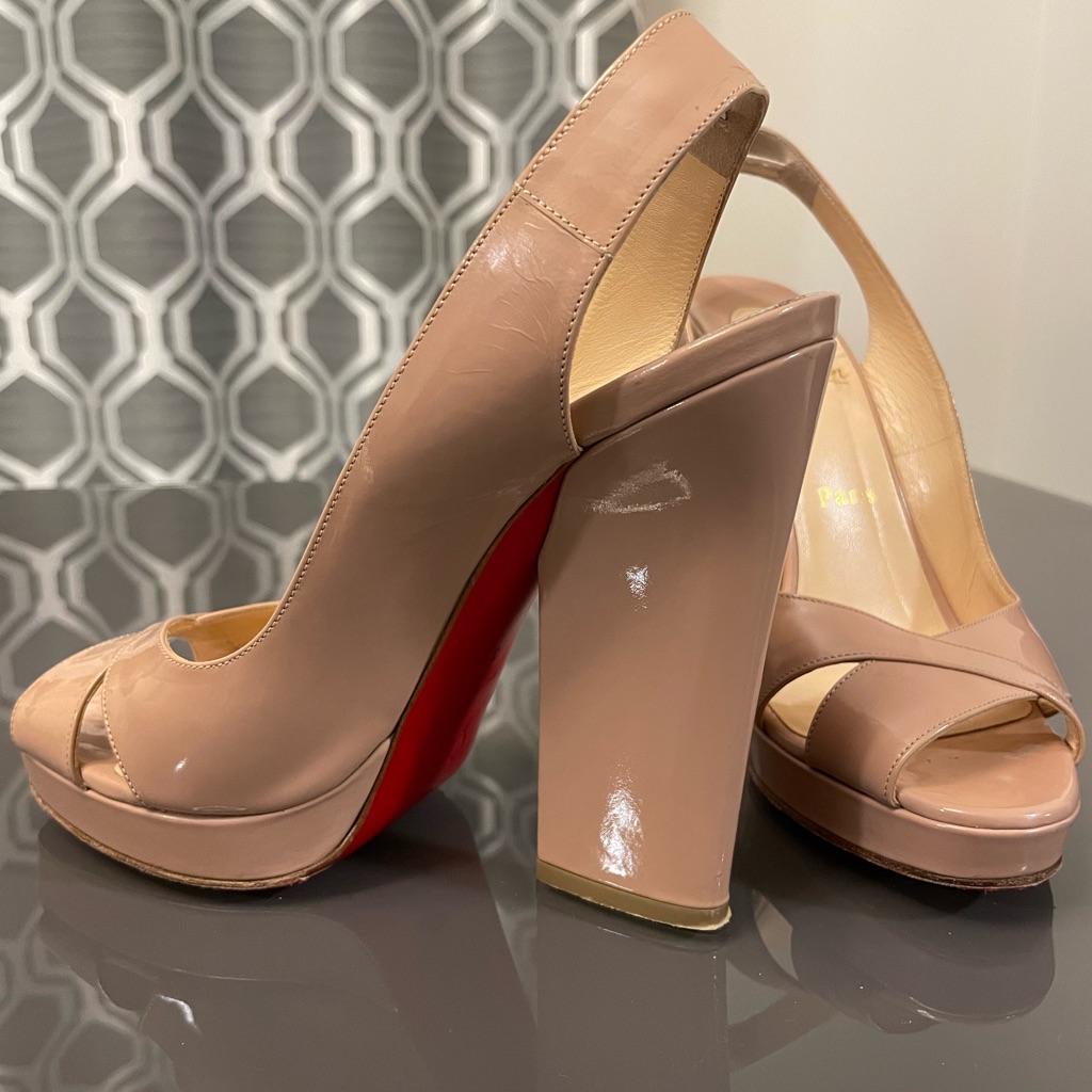 Christian Louboutin Size 39, Nude Patent, Sling Back